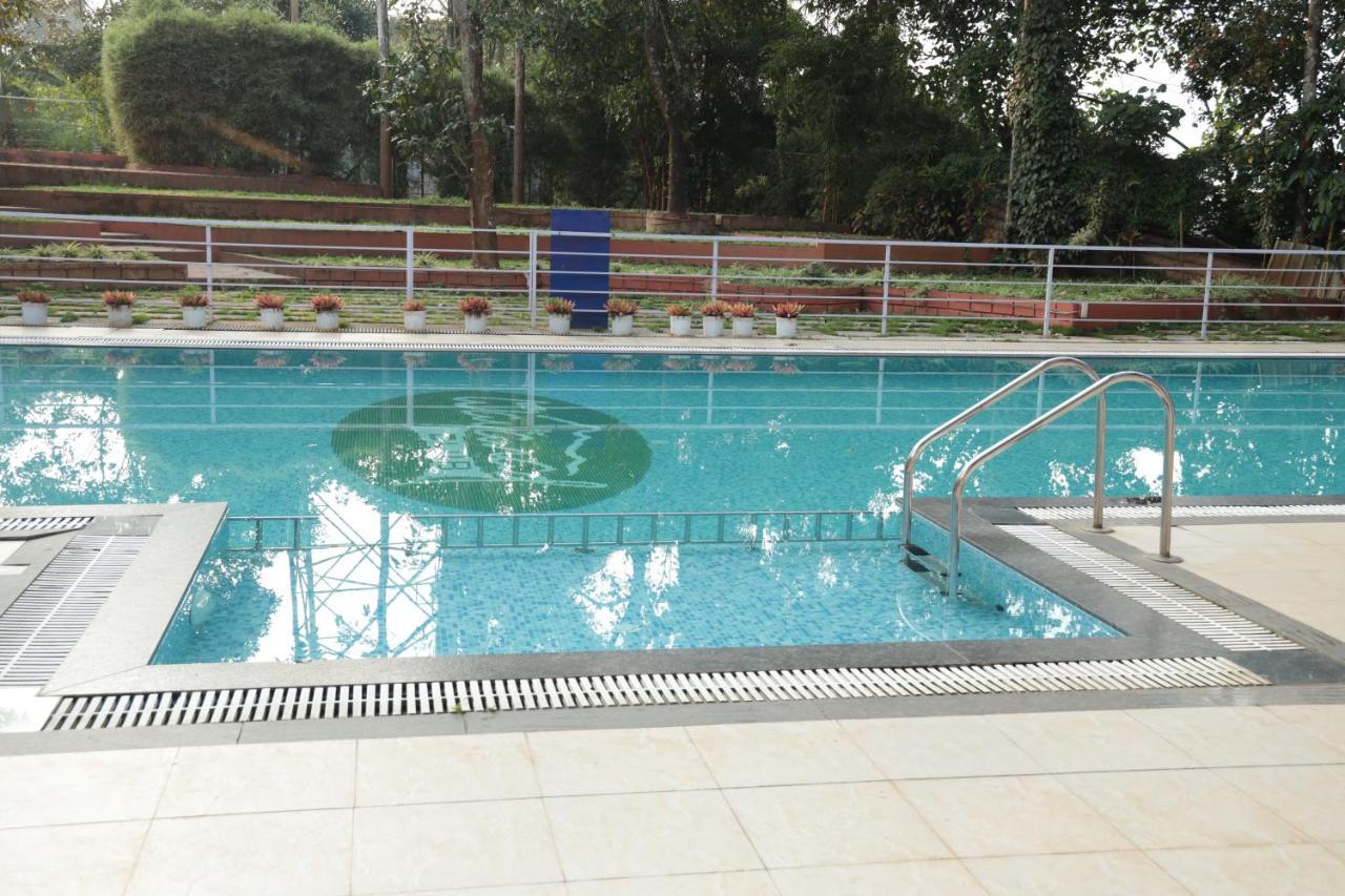 The Wayanad Club Hotel Sultan Bathery Ngoại thất bức ảnh